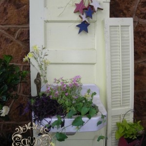 Door-and-sink.jpg