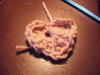  How to crochet a heart & make an easy bookmark