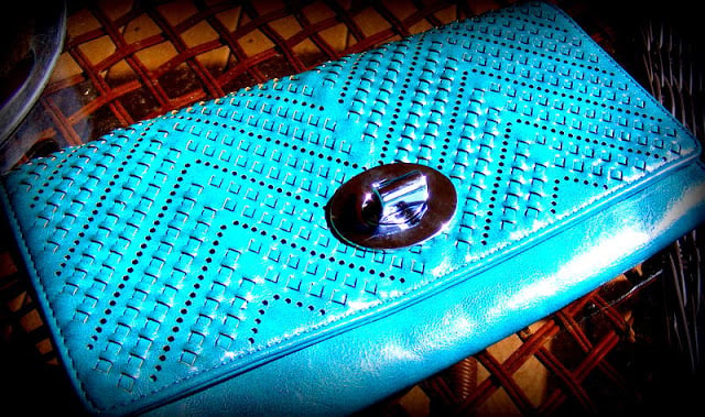  Fashion To Figure Clutch