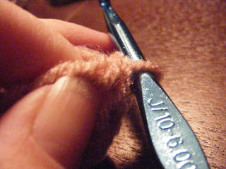  How to crochet a heart & make an easy bookmark