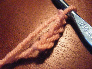  How to crochet a heart & make an easy bookmark