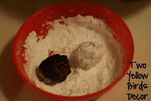DSC05690 How to make Rolo Cake Mix Cookies Guest post by Two Yellow Birds Decor