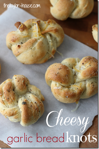 garlicbreadknots