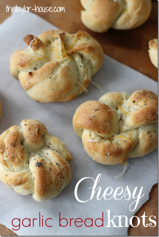 garlicbreadknots