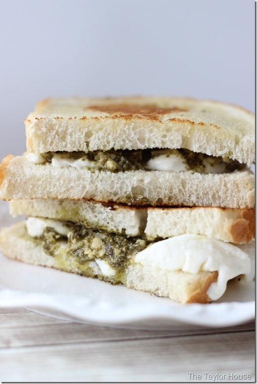 Mozzarella Pesto Grilled Cheese Sandwich, Grilled Cheese Sandwich
