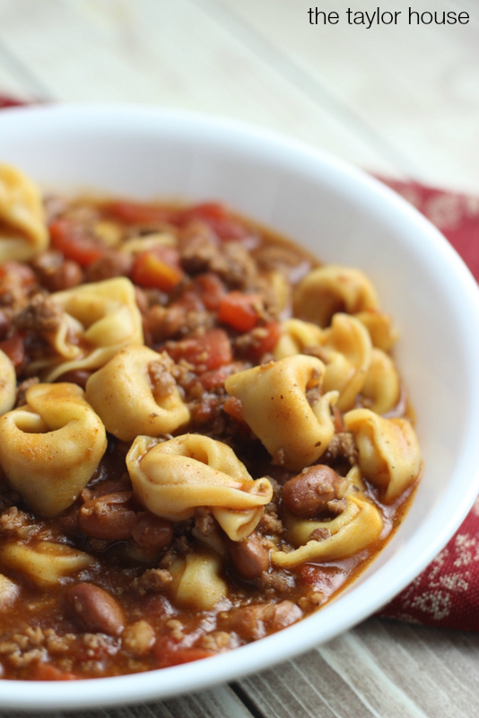 Cheese Tortellini Chili, Tortellini Chili, Easy Recipes, Slow Cooker Soup Recipes, Slow Cooker Chili