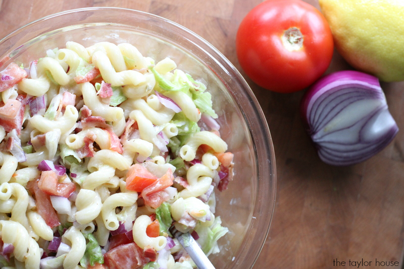 Delicious and Easy to make BLT Pasta Salad that's perfect for a crowd!