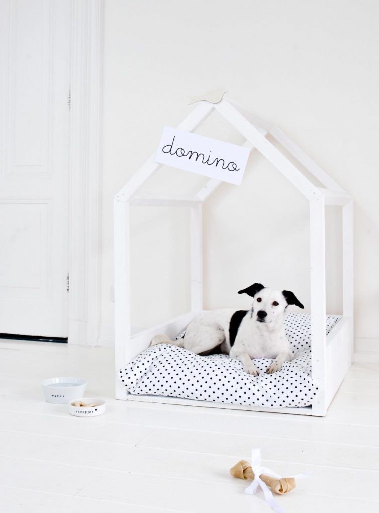 Simple Black and White Dog Bed