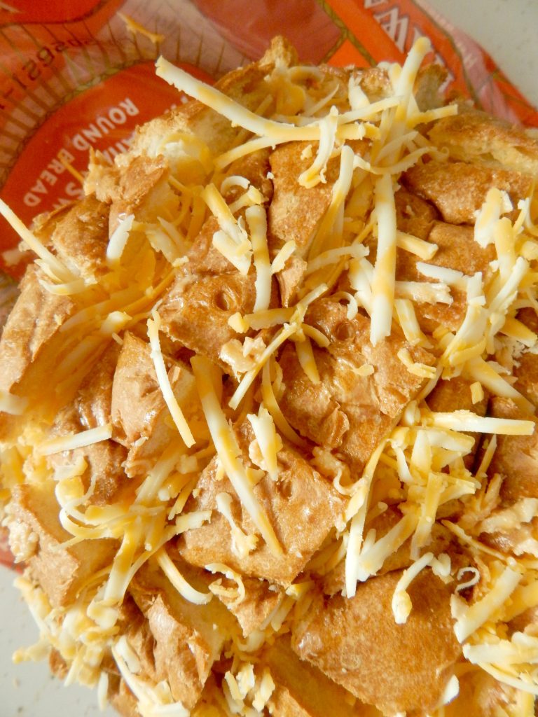 Buffalo Chicken Pull-a-Part Garlic Bread