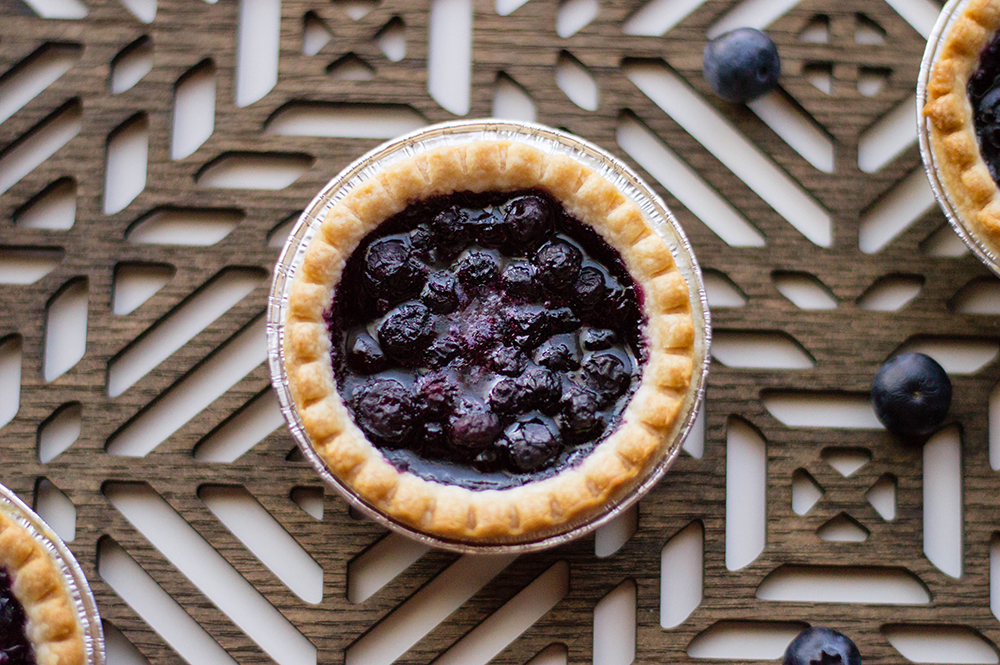 Easy Blueberry Pie Recipe (Mini)