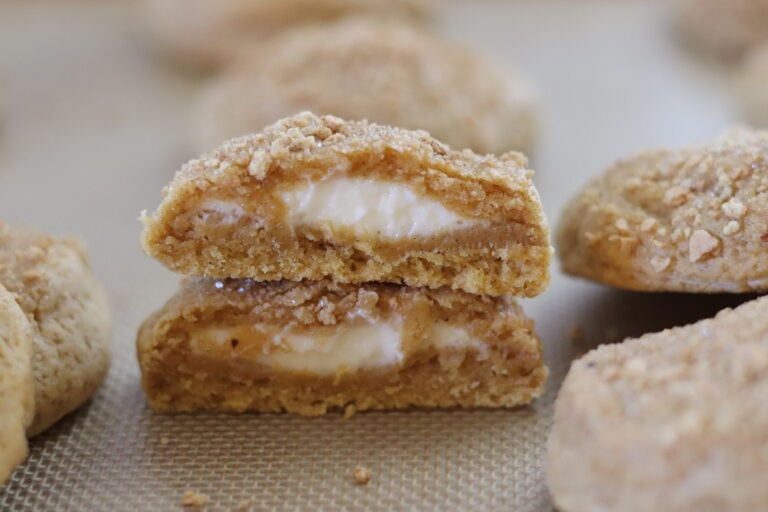 Pumpkin Cheesecake Cookies