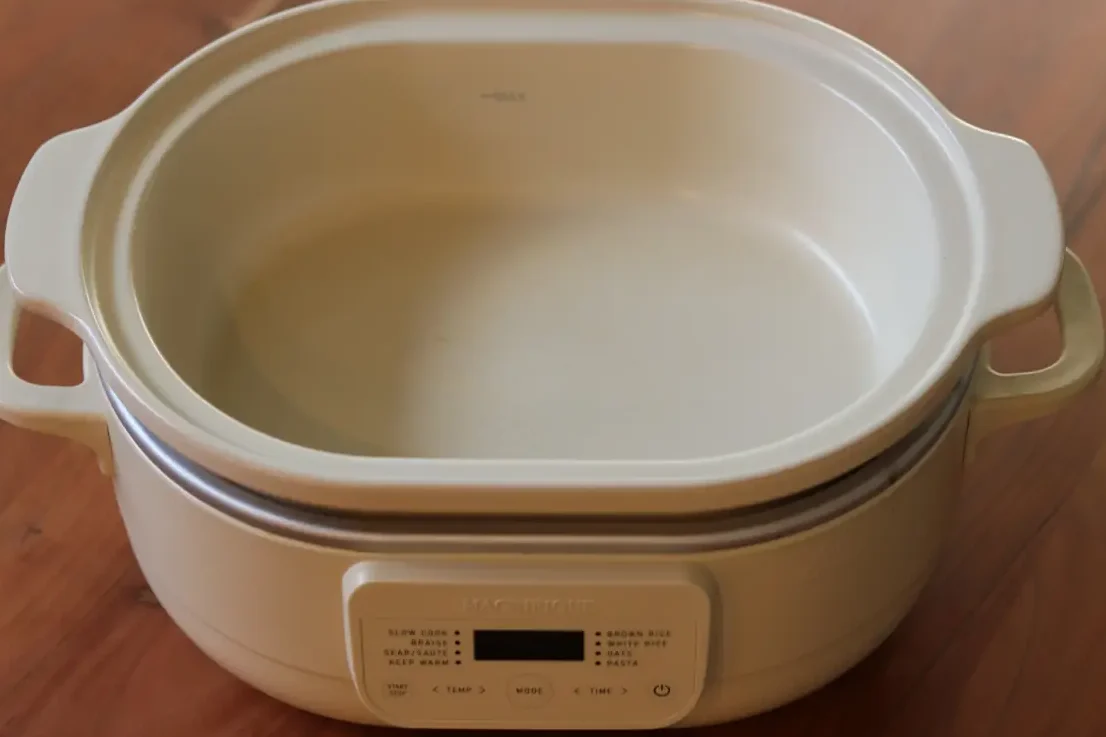 slow cooker that has been prepped with oil.